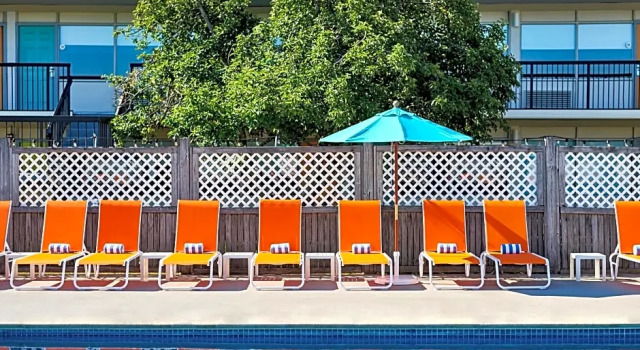 Четырёхместный номер Standard с балконом Harbor Hotel Provincetown