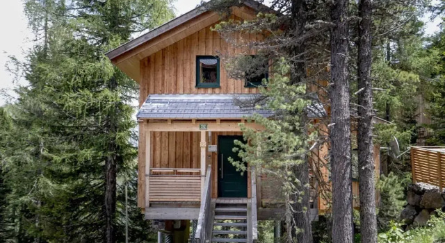 Шале с балконом Lavish Chalet With Finnish Sauna