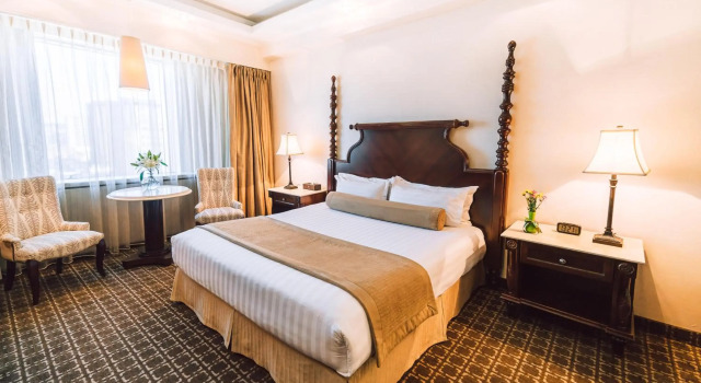 Chinggis Khaan Hotel