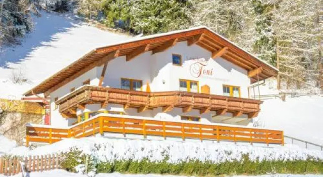 Landhaus Toni, Prenota Casa vacanze Hotel a Tirolo con parcheggio, Parcheggio