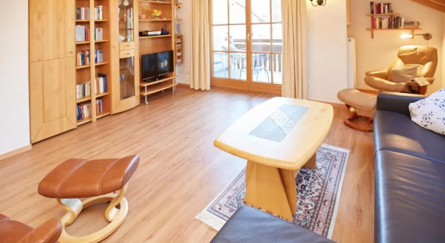 Ferienwohnung F. Füglein, Rezerwuj Hotel Hotele w Bawaria z parkingiem, Parking