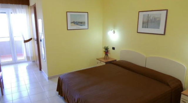 B&B Angela, Book Bed and Breakfast Monte Sant'Angelo Foresta Umbra