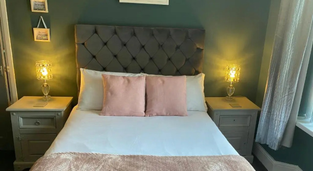 Люкс Deluxe Inn Cardiff