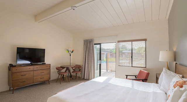 Contenta Inn, Book Mini-hotel Carmel Highlands Indiana