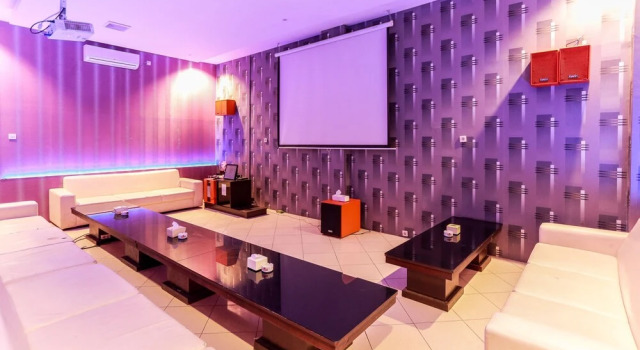 OYO 2073 Grand Inn Hotel Lombok, Rezervovat Hotel Hotely v Mataram s parkováním, Parkování