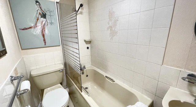 Номер Comfort White Court Llandudno