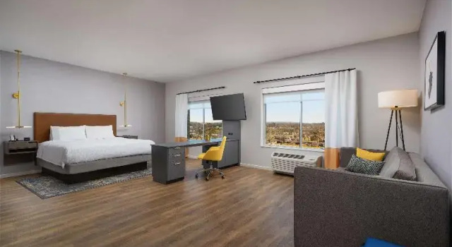 Люкс Deluxe Hampton Inn & Suites Huntsville Downtown, Al