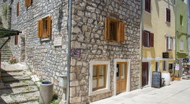 Mediterranean terrace apartment with Bikes & SUP