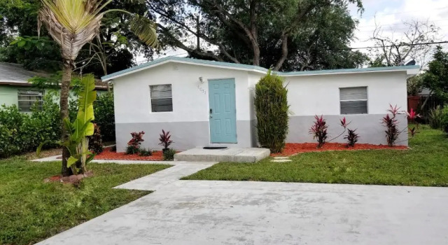 Коттедж с 2 комнатами Glam 2 Bedroom Suite 4 Miles from Hard Rock Stadium