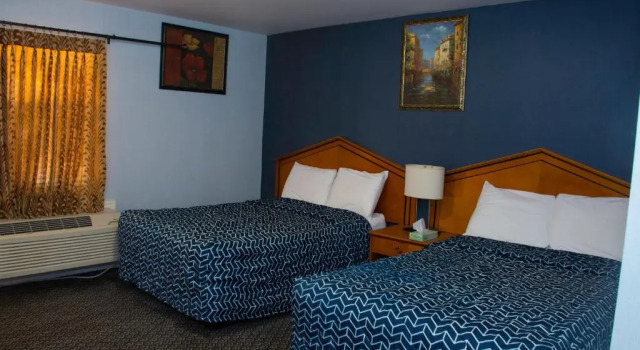 Четырёхместный номер Standard At 9 Motel Near Freehold I-195