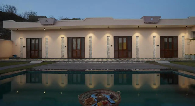 DanCenter Parijat Villas & Suites Udaipur, Забронировать Вилла Отели штата Раджастхана с парковкой, Парковка