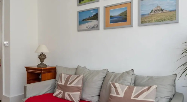 Big Family House Near Clapham Common