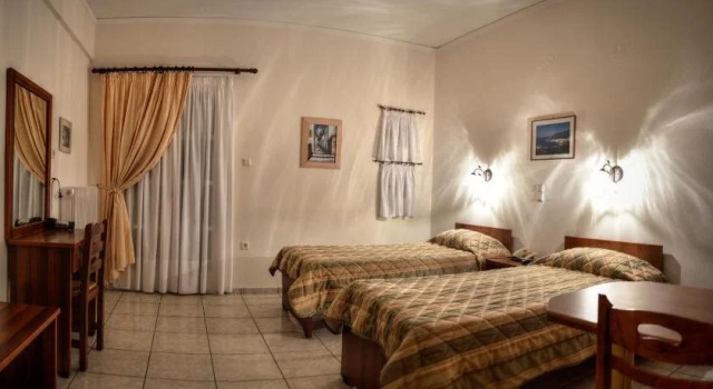 Vassiliki Studios, Prenota Hotel Hotel a Andro con parcheggio, Parcheggio