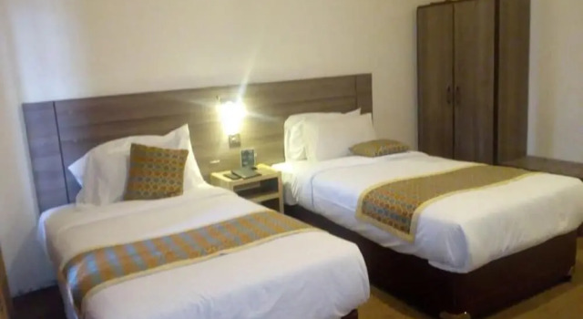 Lalazar Hotel