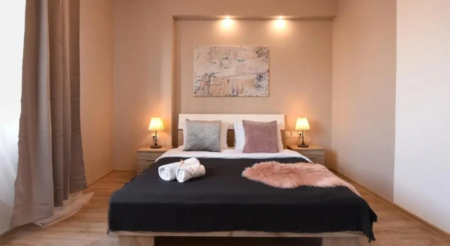 PASTEL HUES - Homey Central Apartment near Armeneasca, Prenota Appartamento Hotel a Muntenia con parcheggio, Parcheggio