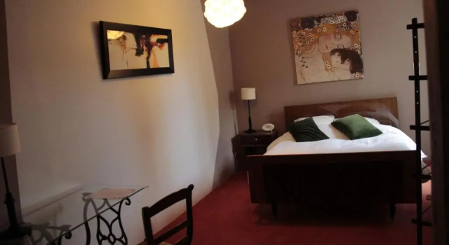 Les 5 Sens, Prenota Hotel Sens 