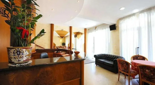 Hotel Bridge