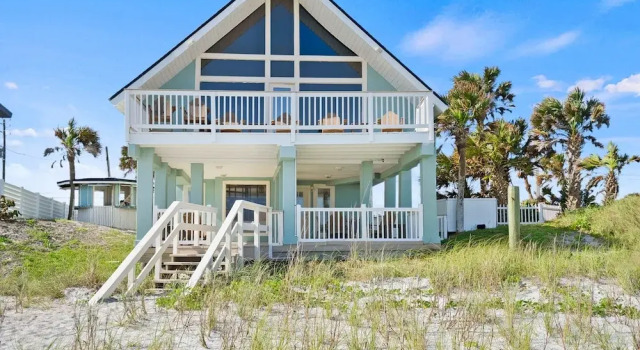 Oceanfront Serenity Under the Sea Tiki Bar BBQ, Rezerwuj Dom wakacyjny Hotele w Saint Augustine Area z parkingiem, Parking