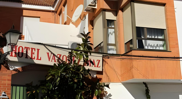 Hotel Vazquez Diaz, Varaa Hotelli Nerva Huelva