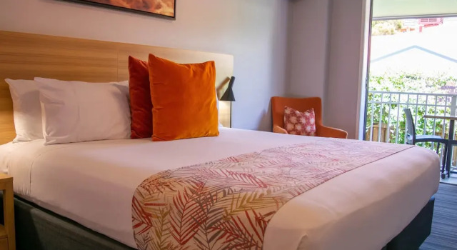 Апартаменты Potters Toowoomba Hotel