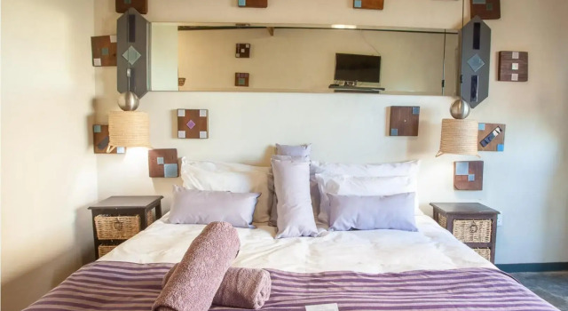 Bedrock Executive Honeymoon En-Suite