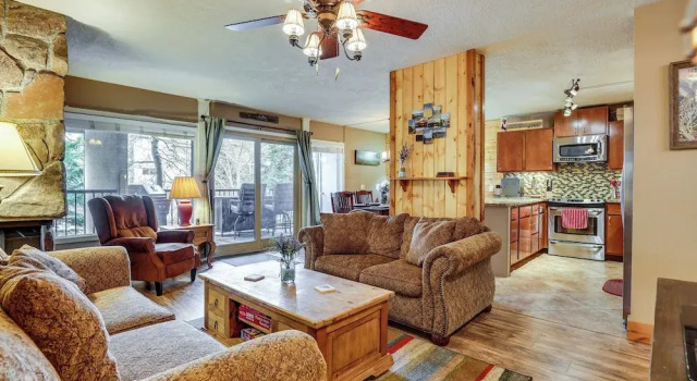 1 Mi to Marina: Frisco Condo w/ Mtn-view Balcony!