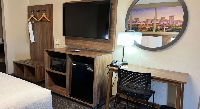 Days Inn By Wyndham Monroe Nc, จอง โรงแรม มอนโร นอร์ทแคโรไลนา