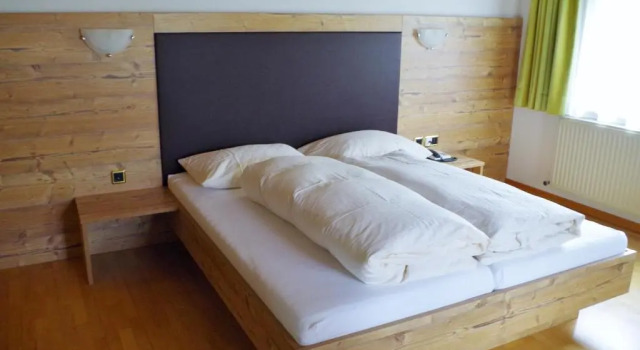 Трёхместный номер Standard Hotel Edi