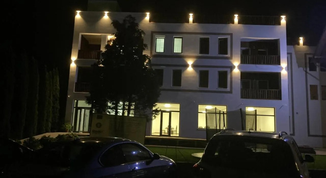 Sim House, Book Hotel Gura Humorului 