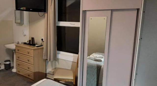 Номер Standard The Avenue Hotel