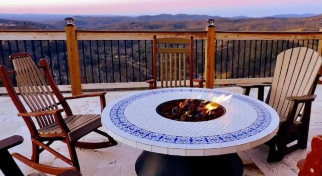 Вилла Skyline Splendor Luxe Retreat With Breathtaking Views Over Downtown Gatlinburg