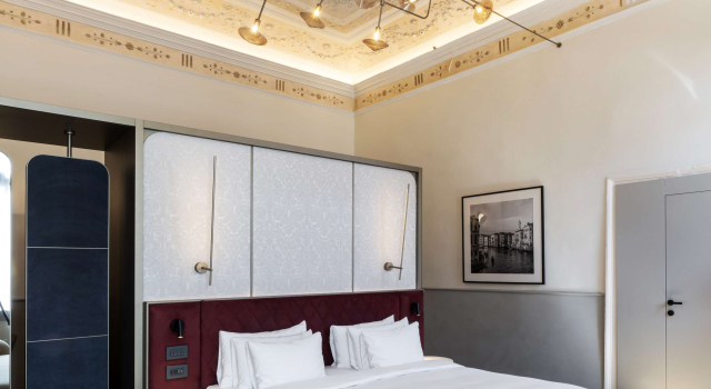 Полулюкс с видом на канал Radisson Collection Hotel, Palazzo Nani Venice
