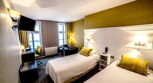 Двухместный номер Standard c 1 комнатой Logis Hôtel & Restaurant - Les Hauts de Montreuil