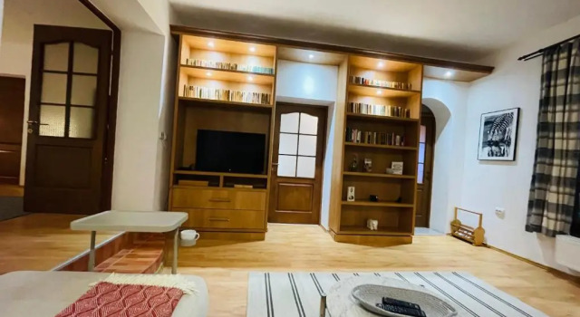 Коттедж Sedra House