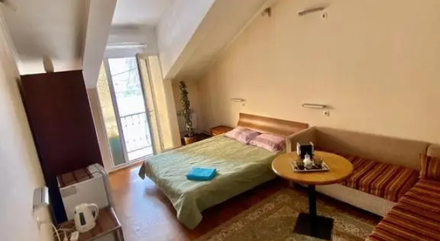Standard double chambre avec balcon Esentai Hostel