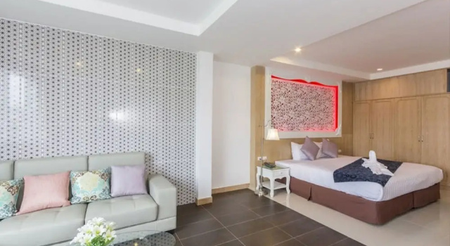 Семейный номер Deluxe Triple Three Patong