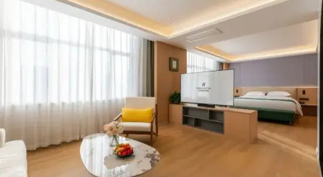 Люкс Deluxe Yantai Binhai Rezen hotel