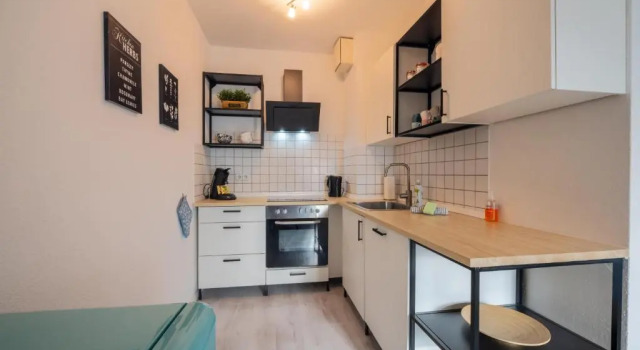 Апартаменты Moderne EG-Wohnung in Sudenburg mit Parkplatz, TOP Anbindung