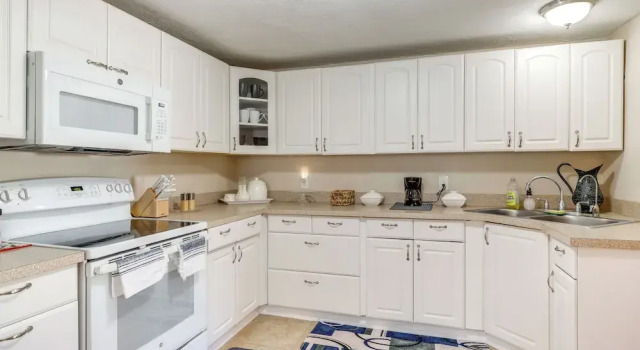 Коттедж Cozy Jacksonville Home ~ 12 Mi to Downtown!
