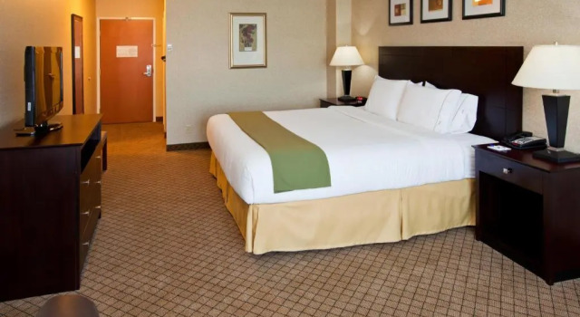 Run of House Holiday Inn Express Hotel & Suites Anderson by IHG