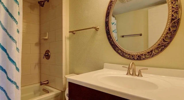 Sea Escape - 2 Br Condo