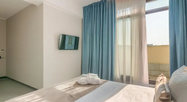 Двухместный номер Deluxe с балконом New Era Hotel Old Town - parking with fee nearby - NOT at the hotel
