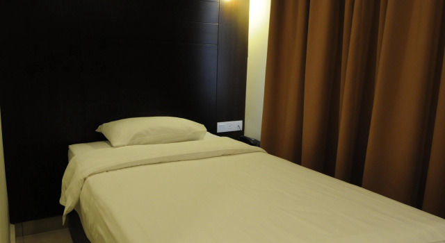 Cathay Hotel