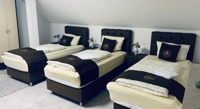 Трёхместный номер Standard Hotel Royal