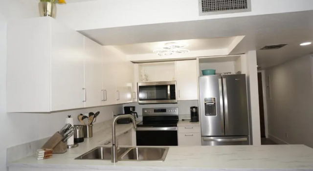 Апартаменты Bass & Sun Condominium 2/2 Bedroom