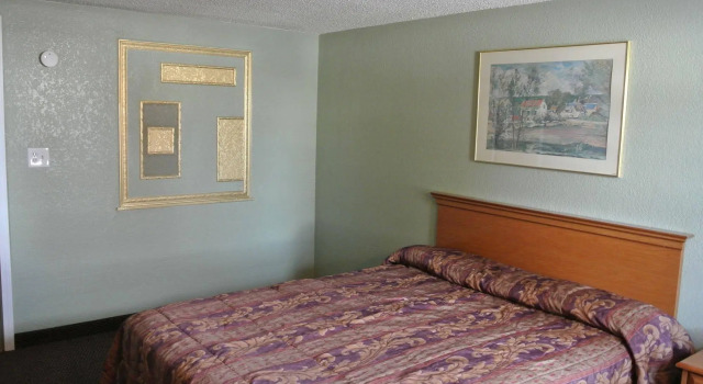 Budget Inn