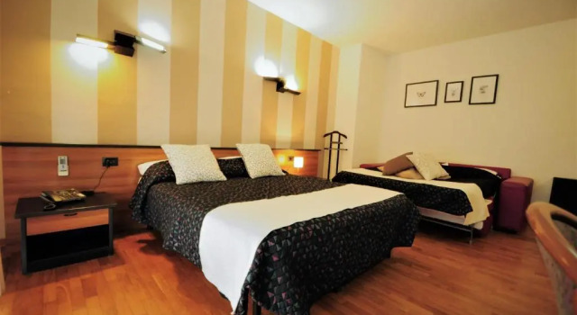 Четырёхместный номер Standard EcoHotel Ristorante Milano