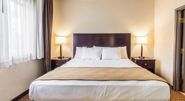 Люкс SureStay by Best Western Marion