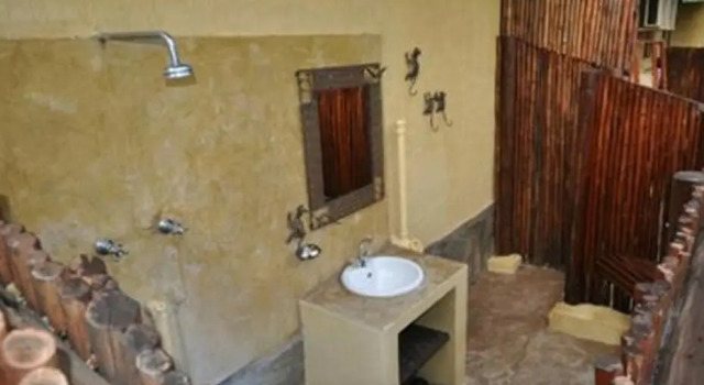 Gem Bateleur Lodge, Prenota Hotel Hoedspruit 