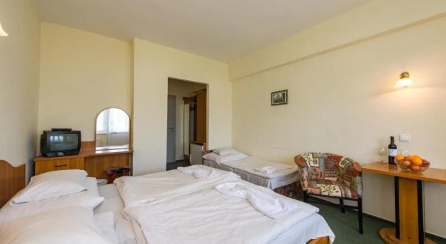 Nostra Hotel Sifok, Забронировать Отель Отели Шиофок 3 звезды, 3*